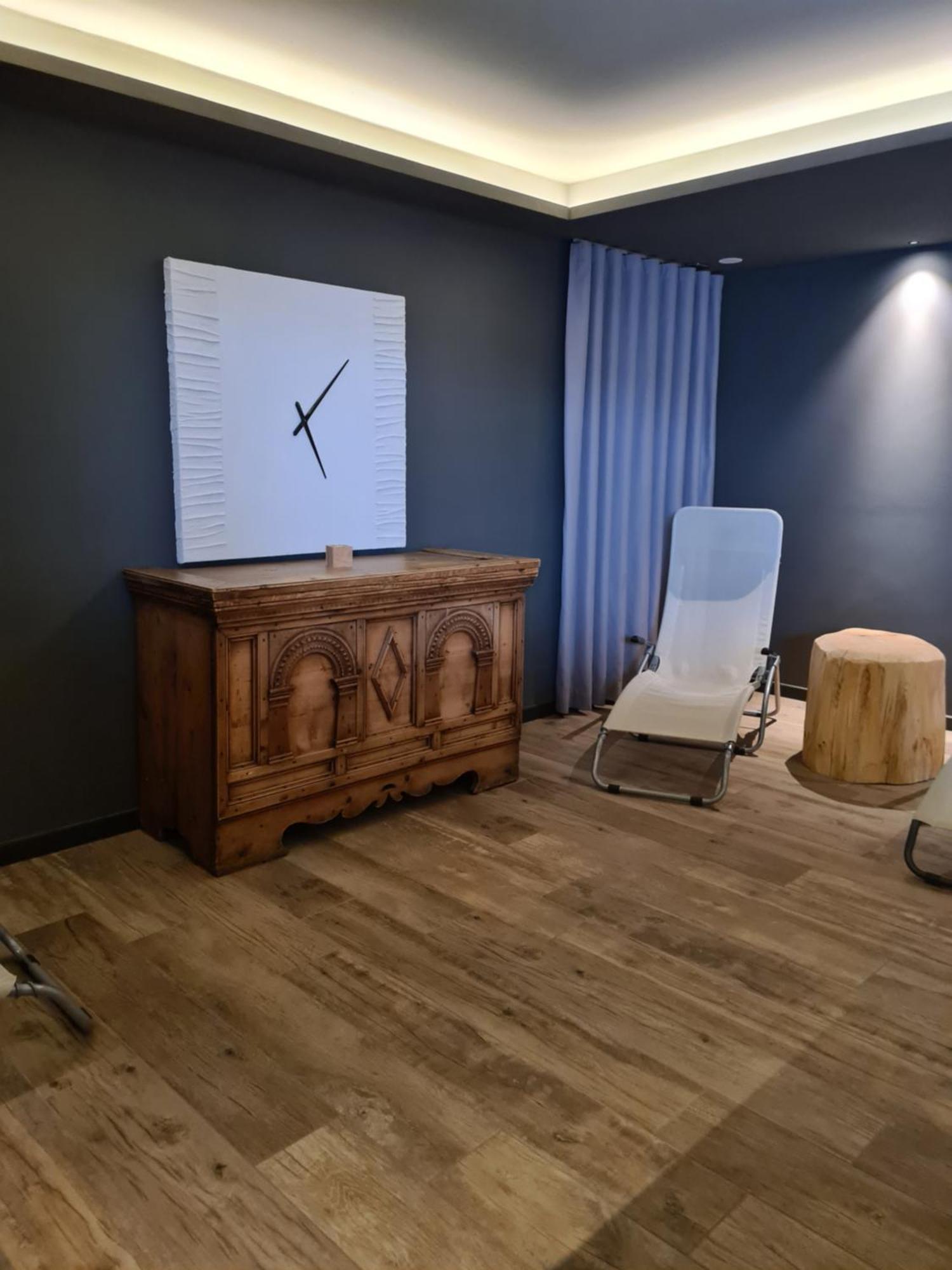 Hotel Zirmes Моена Екстериор снимка